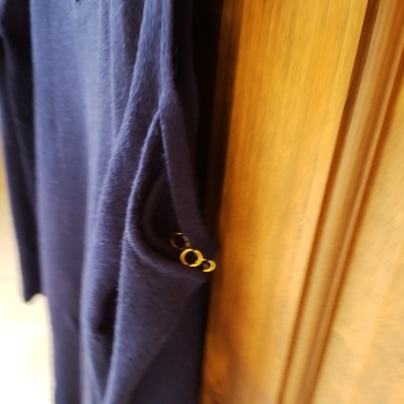 Top - Picture 3 of 3